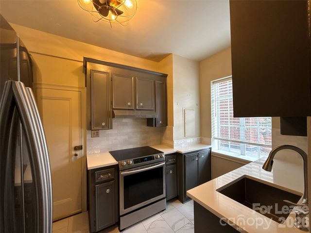 301 W 10th Street 106, Charlotte, NC 28202