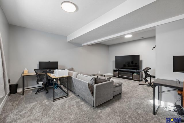 6626 Verano Drive, Lincoln, NE 68523