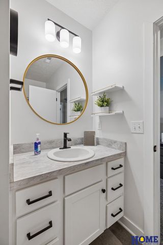 6626 Verano Drive, Lincoln, NE 68523