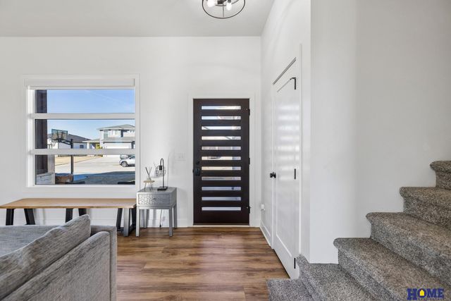 6626 Verano Drive, Lincoln, NE 68523