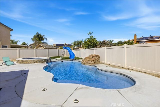 1387 Arrivo Court, San Jacinto, CA 92582