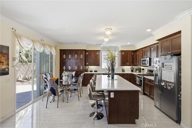 1387 Arrivo Court, San Jacinto, CA 92582