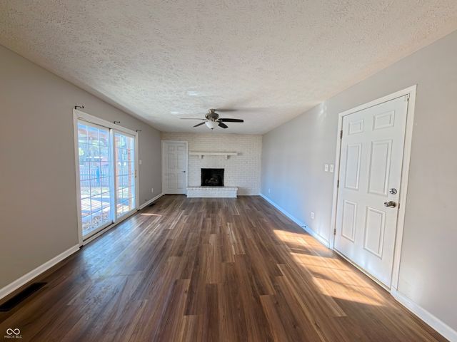 1045 Swinford Street, Shelbyville, IN 46176