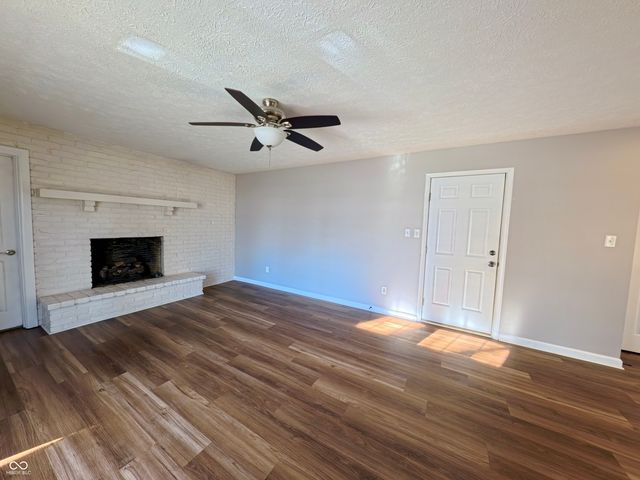 1045 Swinford Street, Shelbyville, IN 46176