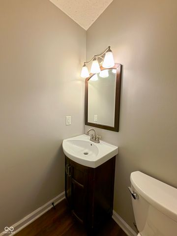 1045 Swinford Street, Shelbyville, IN 46176