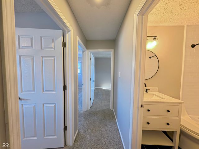 1045 Swinford Street, Shelbyville, IN 46176