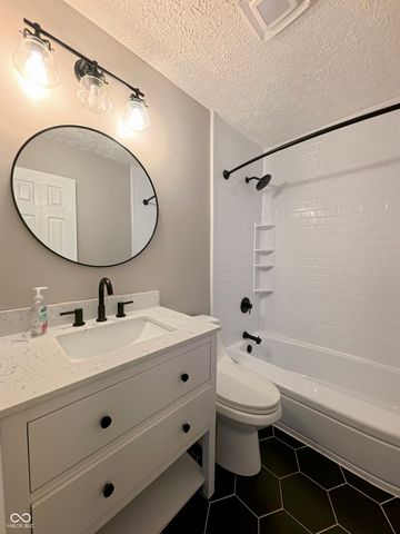 1045 Swinford Street, Shelbyville, IN 46176