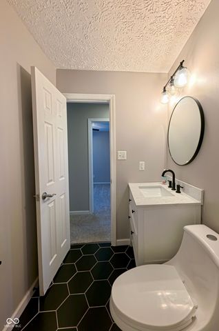 1045 Swinford Street, Shelbyville, IN 46176