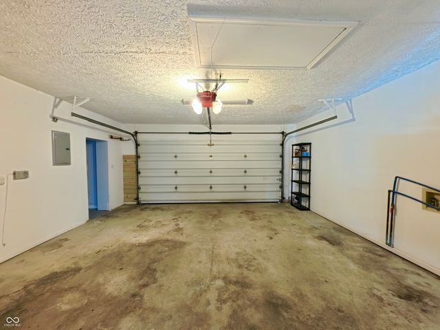 1045 Swinford Street, Shelbyville, IN 46176