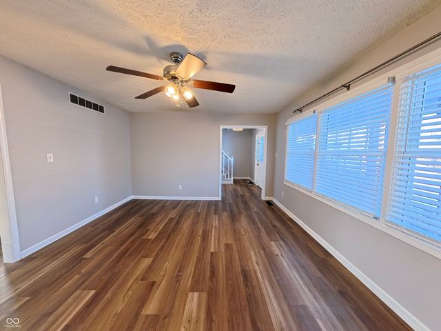 1045 Swinford Street, Shelbyville, IN 46176