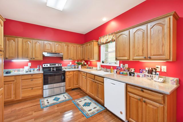 444 Mackie Rd, Sparta, TN 38583