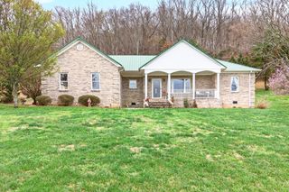 444 Mackie Rd, Sparta, TN 38583