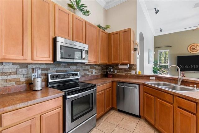 3785 HAMMONDS FERRY COURT, Oviedo, FL 32766