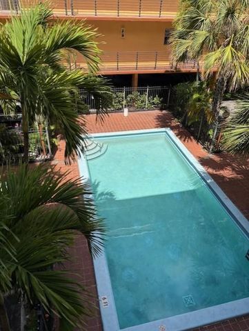 365 NE 125th Street 302, North Miami, FL 33161