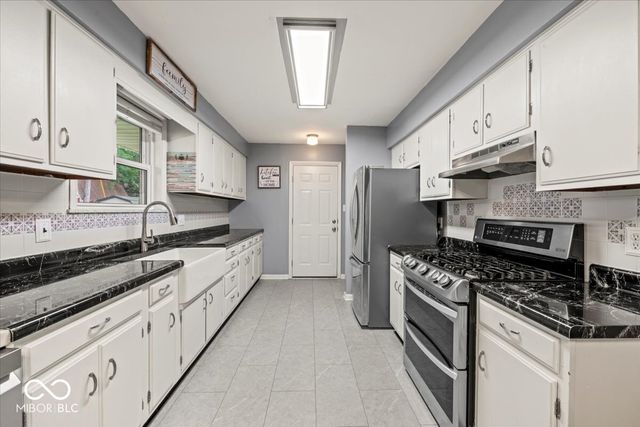 1081 Lawndale Drive, Greenwood, IN 46142