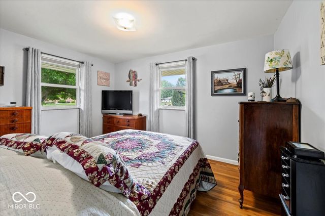 1081 Lawndale Drive, Greenwood, IN 46142