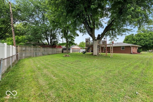 1081 Lawndale Drive, Greenwood, IN 46142