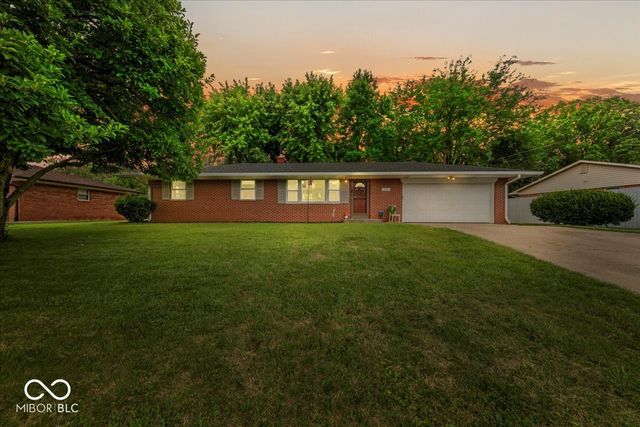 1081 Lawndale Drive, Greenwood, IN 46142