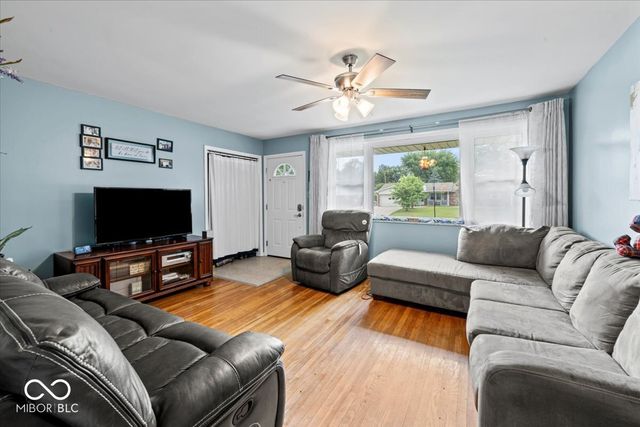 1081 Lawndale Drive, Greenwood, IN 46142