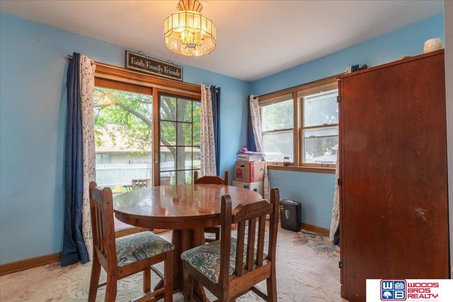 5625 Pioneers Boulevard, Lincoln, NE 68516