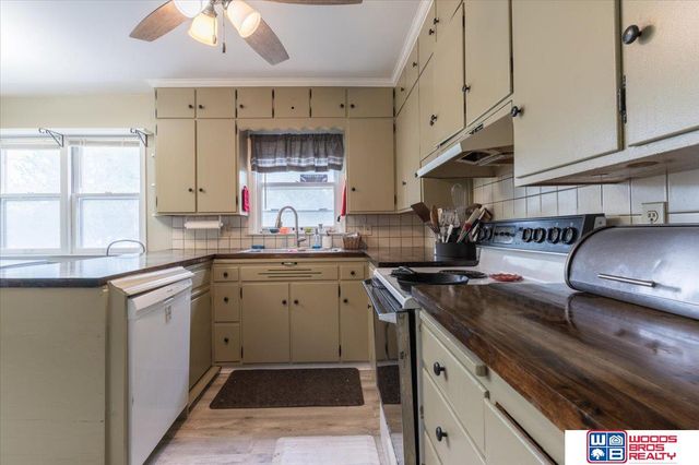 5625 Pioneers Boulevard, Lincoln, NE 68516