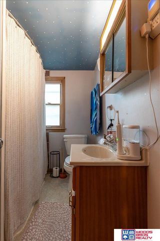 5625 Pioneers Boulevard, Lincoln, NE 68516