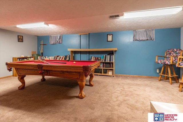 5625 Pioneers Boulevard, Lincoln, NE 68516