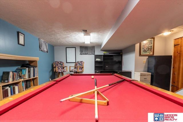 5625 Pioneers Boulevard, Lincoln, NE 68516