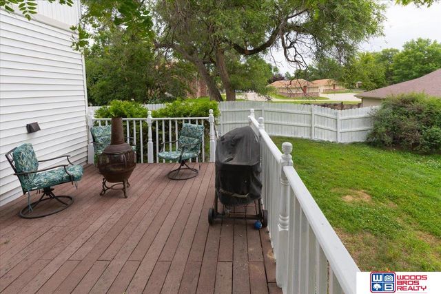 5625 Pioneers Boulevard, Lincoln, NE 68516