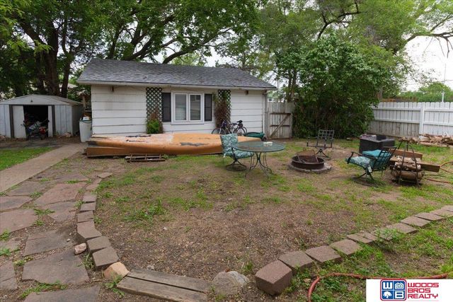 5625 Pioneers Boulevard, Lincoln, NE 68516