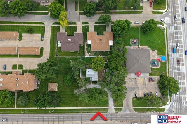 5625 Pioneers Boulevard, Lincoln, NE 68516