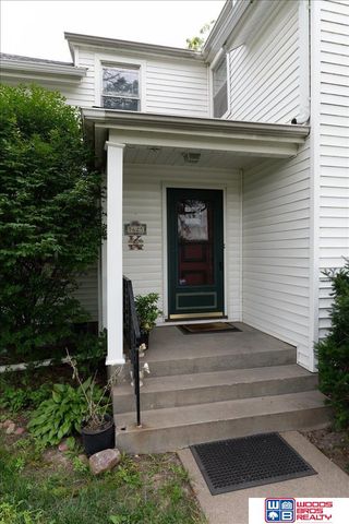 5625 Pioneers Boulevard, Lincoln, NE 68516