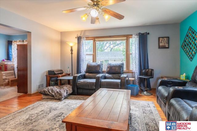 5625 Pioneers Boulevard, Lincoln, NE 68516