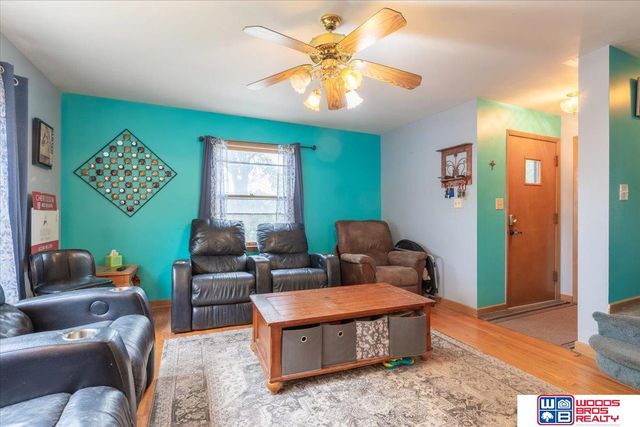 5625 Pioneers Boulevard, Lincoln, NE 68516
