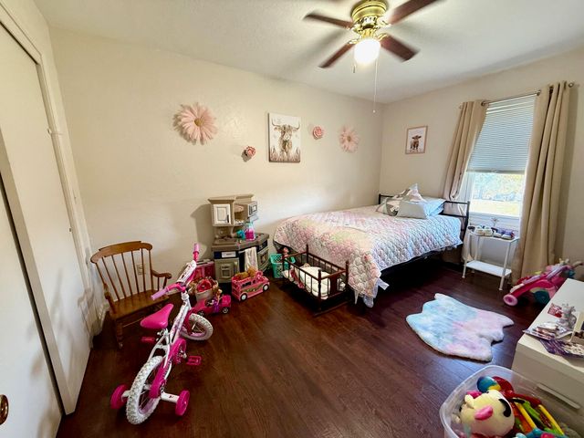 408 S 2nd Street, Houston, MO 65483