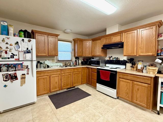 408 S 2nd Street, Houston, MO 65483