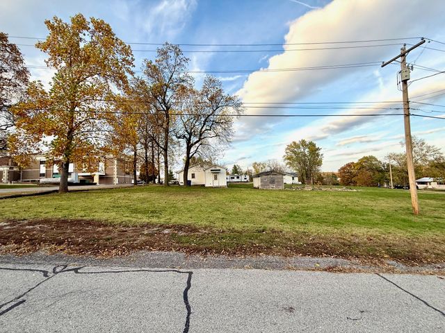 408 S 2nd Street, Houston, MO 65483