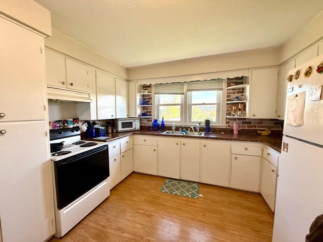 408 S 2nd Street, Houston, MO 65483