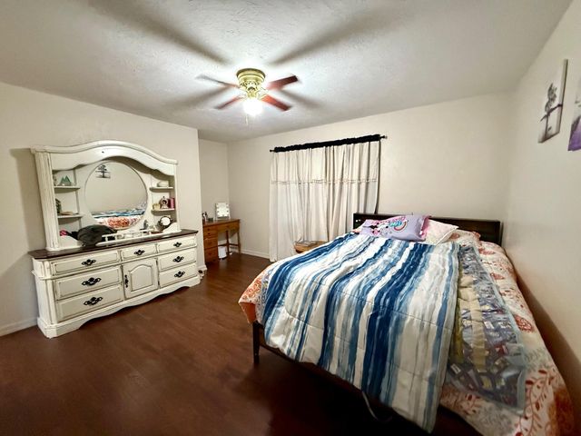 408 S 2nd Street, Houston, MO 65483