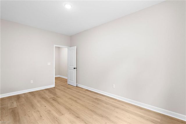 283 Lawnes Neck DR, Smithfield, VA 23430