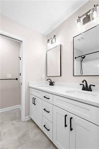283 Lawnes Neck DR, Smithfield, VA 23430