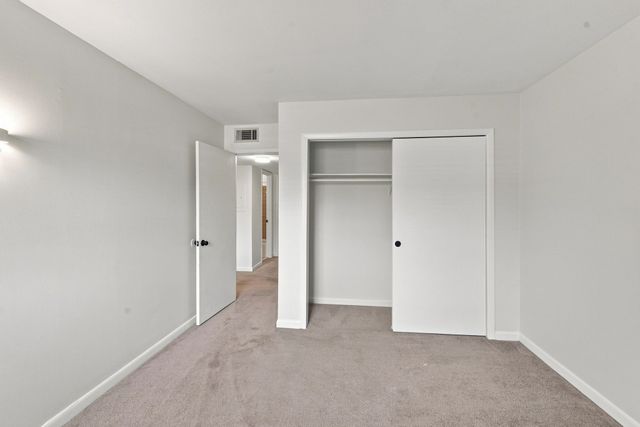 420 Walton Ln Apt K66, Madison, TN 37115