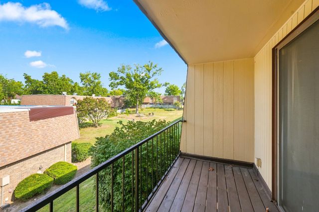420 Walton Ln Apt K66, Madison, TN 37115