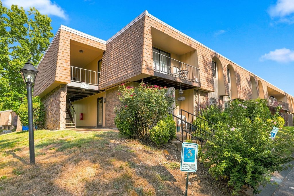 420 Walton Ln Apt K66, Madison, TN 37115