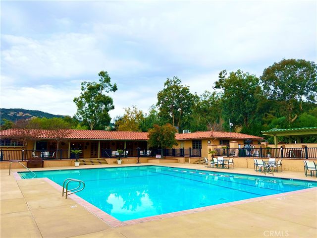23777 Mulholland Hwy Spc 35, Calabasas, CA 91302