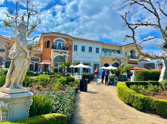 23777 Mulholland Hwy Spc 35, Calabasas, CA 91302
