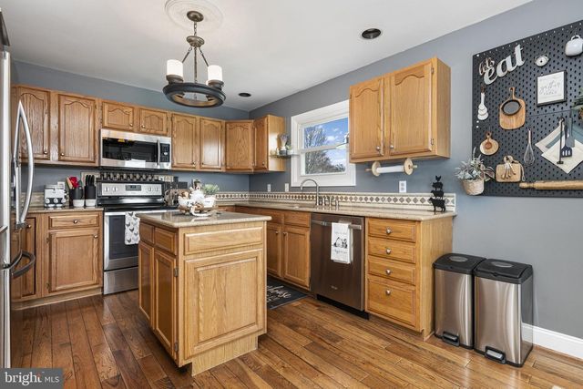 244 SHORE LINE DR, Honey Brook, PA 19344