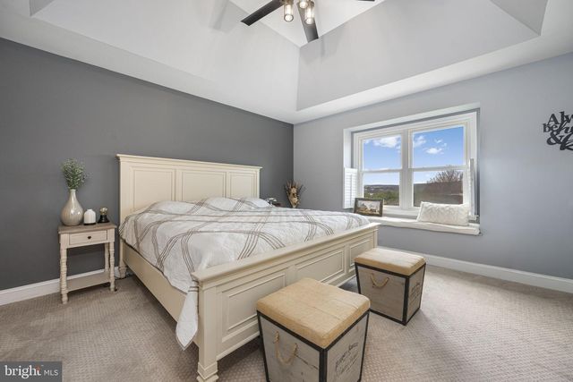 244 SHORE LINE DR, Honey Brook, PA 19344