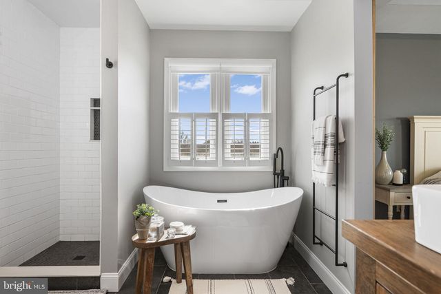 244 SHORE LINE DR, Honey Brook, PA 19344