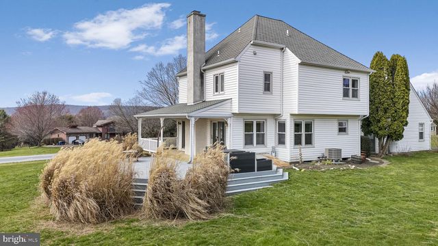 244 SHORE LINE DR, Honey Brook, PA 19344